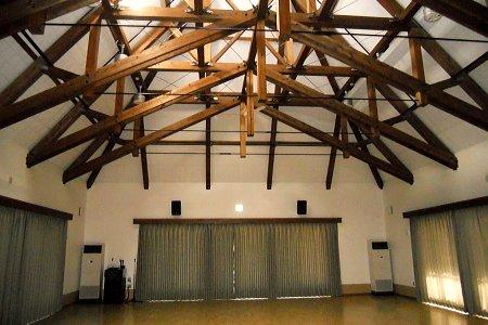 地域に「なじむ建築」の設計思想